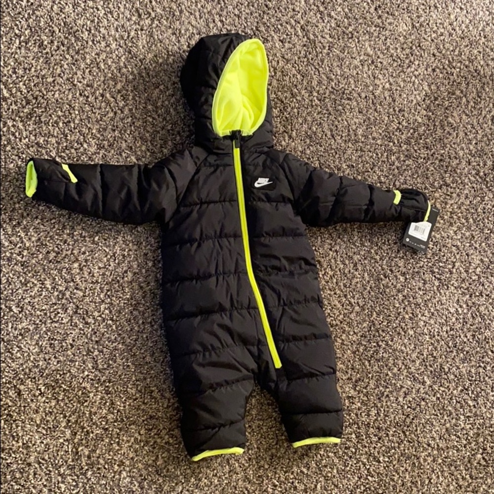 NIKE SNOWSUIT